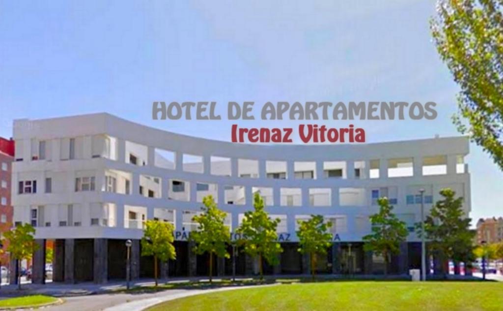 Apartamentos Irenaz Витория Экстерьер фото