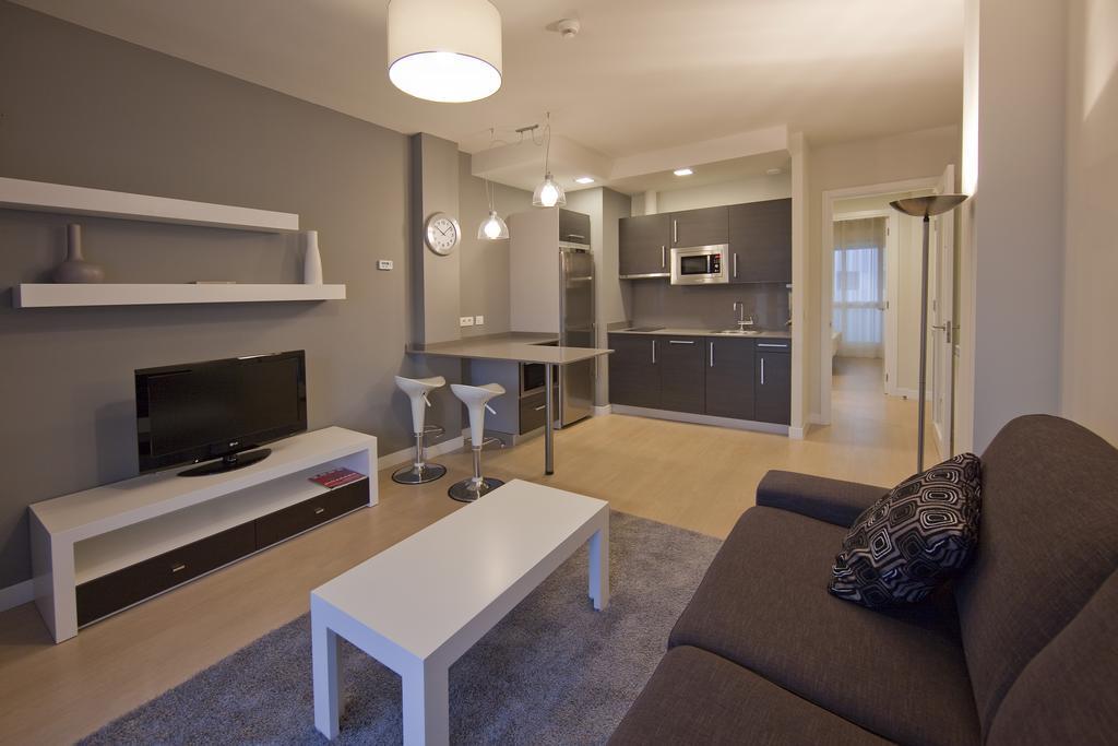 Apartamentos Irenaz Витория Номер фото
